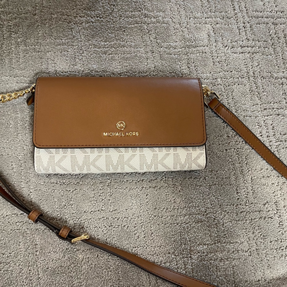 NWOT Michael Kors Crossbody handbag